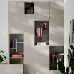 Scopri il soggiorno Orme in stile design in offerta!