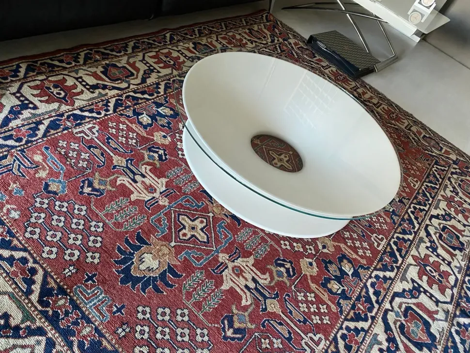 Scopri il Tavolino Vortex di Arflex a prezzo scontato!