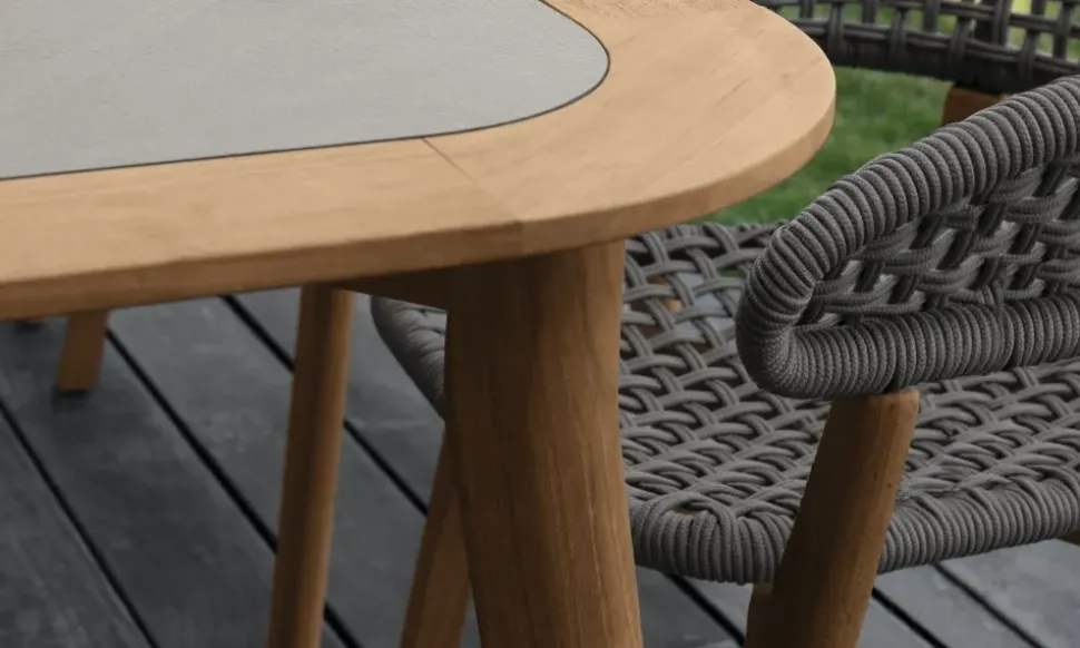 Scopri il Tavolo Moon Teak Talenti da giardino a prezzo Outlet!