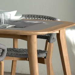 Scopri il Tavolo Moon Teak Talenti da giardino a prezzo Outlet!