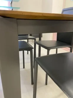 Scopri il Tavolo Sharp Fgf Mobili in OFFERTA OUTLET con -41%! Acquista ora!