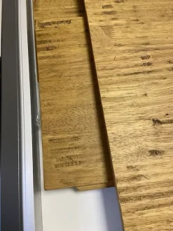 Scopri il Tavolo Sharp Fgf Mobili in OFFERTA OUTLET con -41%! Acquista ora!