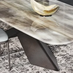 Scopri il Tavolo Tyron Crystalart di Cattelan Italia a prezzo speciale!