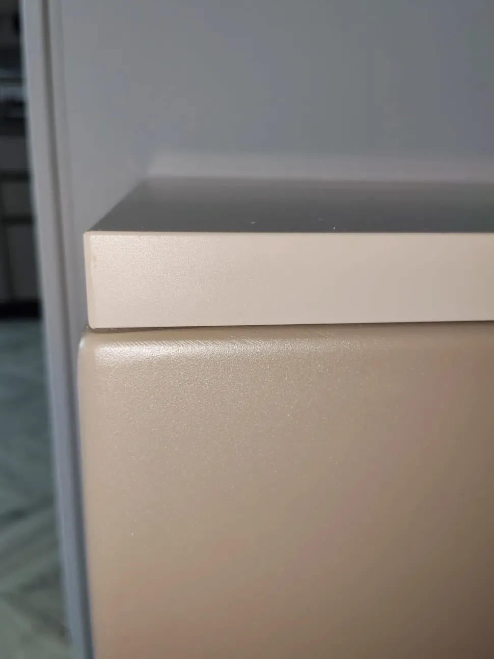 Scopri la consolle Marvel Pezzani a prezzi outlet