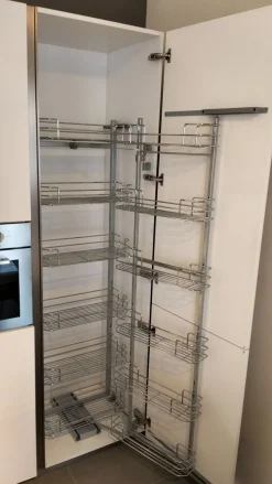 Scopri la cucina Arrital in laccato opaco a -50%! Outlet prezzi.