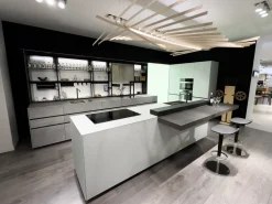 Scopri la cucina Artematica vitrum di Valcucine in OFFERTA OUTLET