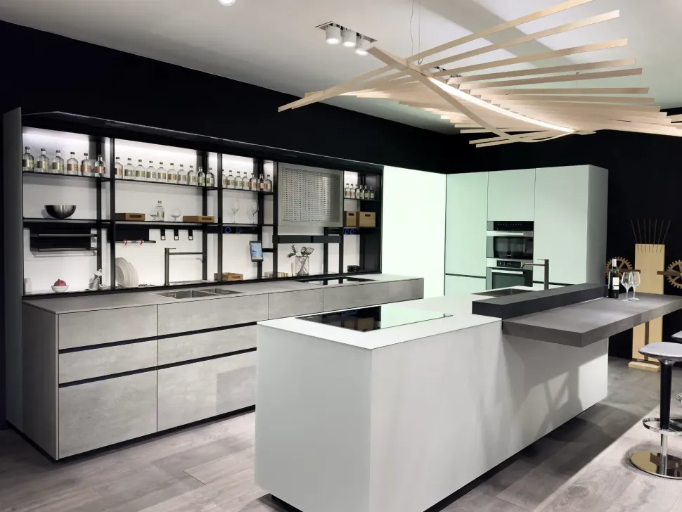 Scopri la cucina Artematica vitrum di Valcucine in OFFERTA OUTLET