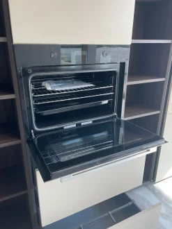 Scopri la cucina Atelier moderna in altri colori con penisola Aster scontata del 60%!