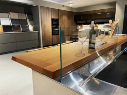 Scopri la cucina Italia/convivium di Arclinea in OFFERTA OUTLET