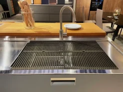 Scopri la cucina Italia/convivium di Arclinea in OFFERTA OUTLET