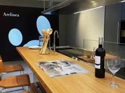Scopri la cucina Italia/convivium di Arclinea in OFFERTA OUTLET