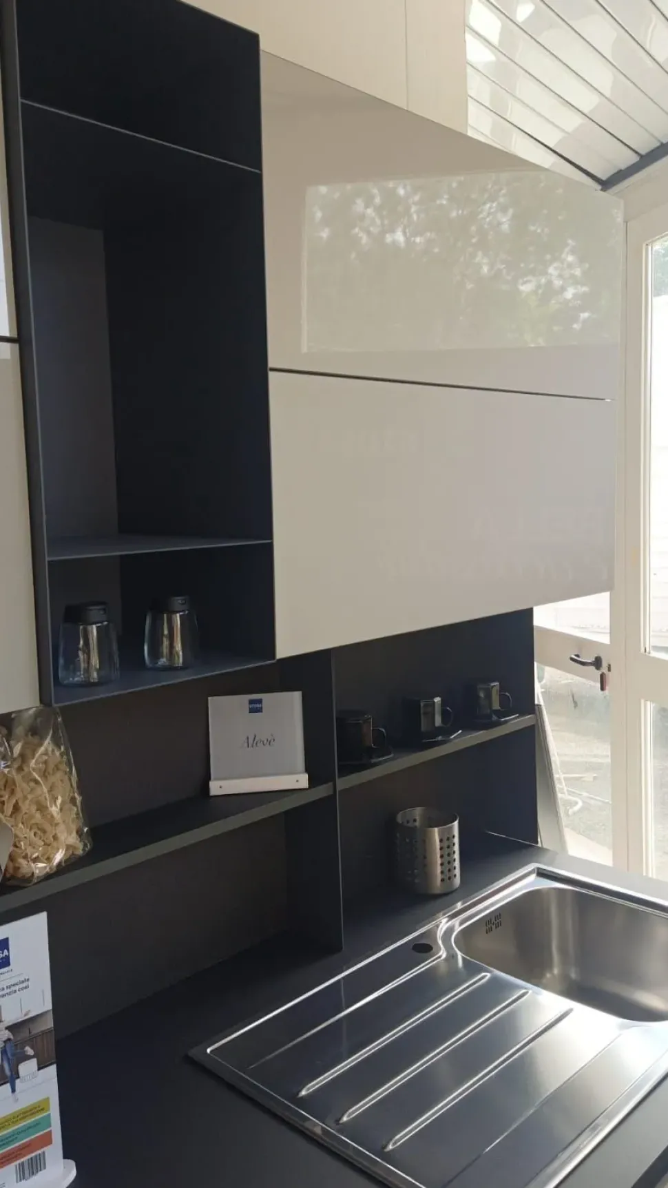 Scopri la cucina lineare Alevè Stosa con uno sconto vantaggioso!