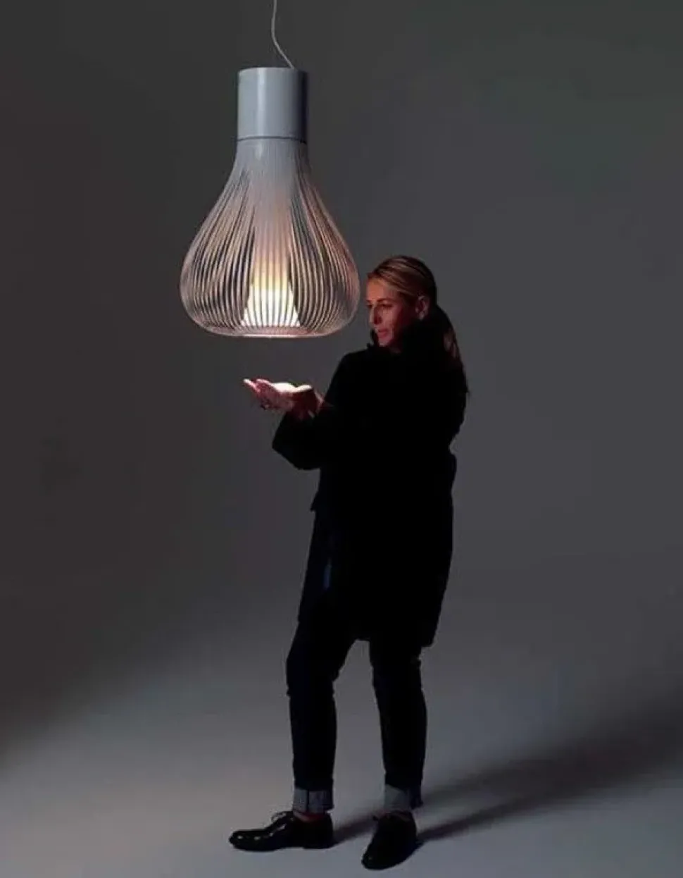 Scopri la Lampada a Sospensione Chasen di Flos a prezzo scontato. Non perdere l'occasione!