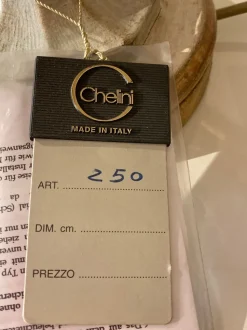 Scopri la Lampada Art 250 Chelini in OFFERTA OUTLET!