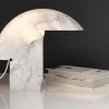 Scopri la Lampada da Tavolo Biagio Flos a prezzo Outlet! Acquistala ora per aggiungere stile al tuo arredamento!