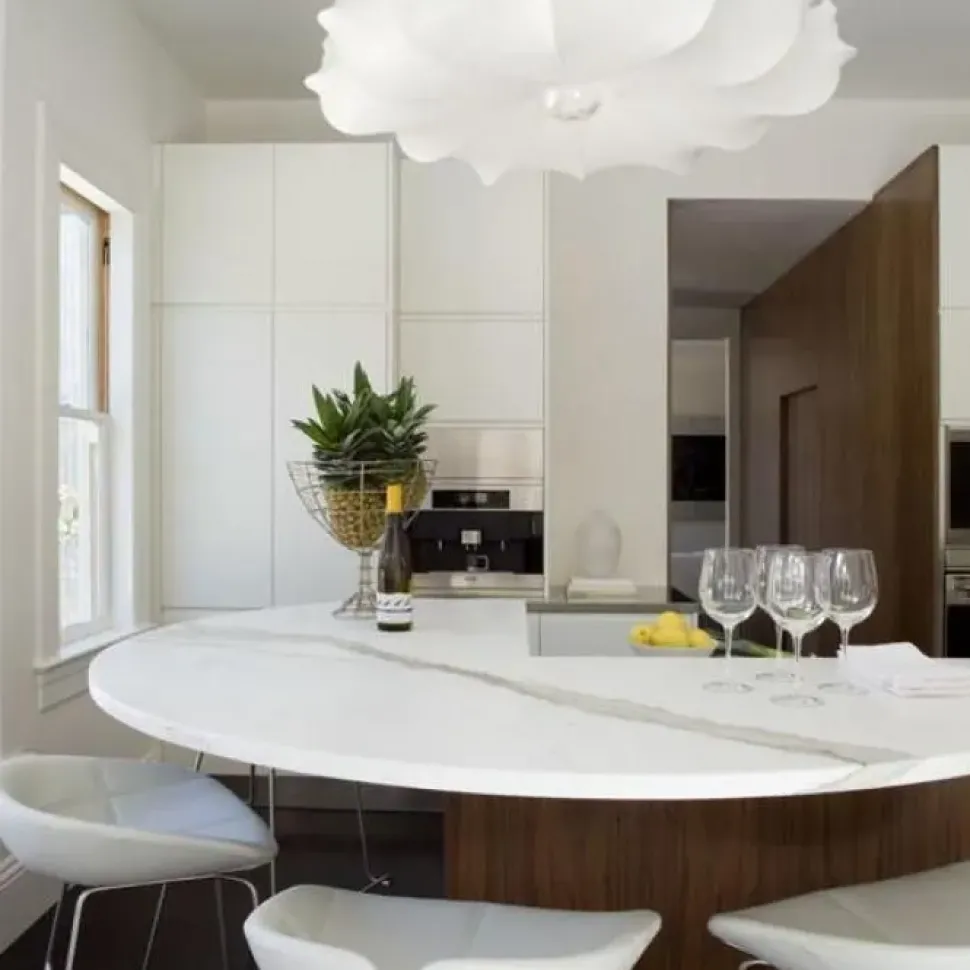 Scopri la Lampada Zeppelin 1 Flos a prezzo scontato. Una sospensione unica ed elegante per illuminare la tua casa.