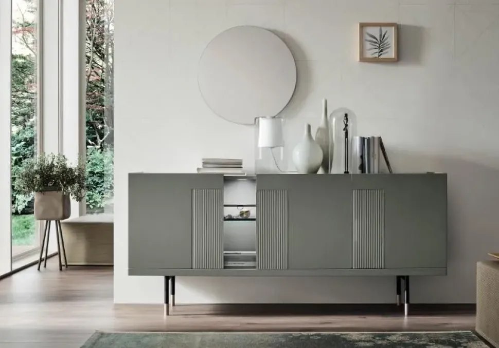 Scopri la Madia Aura Glass di A.C.F a prezzi outlet! Un design unico ed elegante per arredare la tua casa.