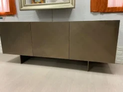 Scopri la madia Coated di Tonin Casa: prezzi outlet!