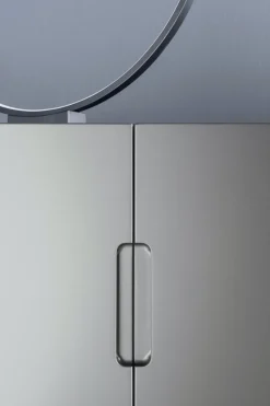 Scopri la Madia Float Novamobili a prezzo scontato sull'e-commerce!