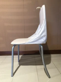 Scopri la sedia Open Modular senza braccioli a un prezzo scontato! Ottieni comfort e stile senza compromessi.