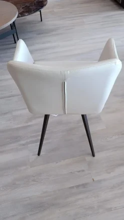 Scopri la sedia Trafic di Zamagna in offerta outlet -50%!