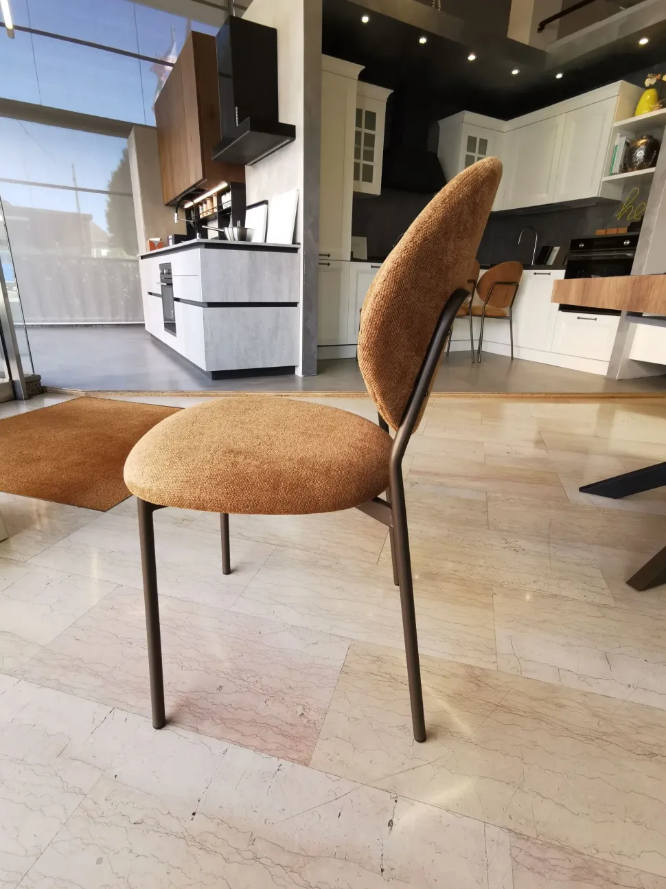 Scopri la sedia Vanilla Friulsedie a prezzo scontato!