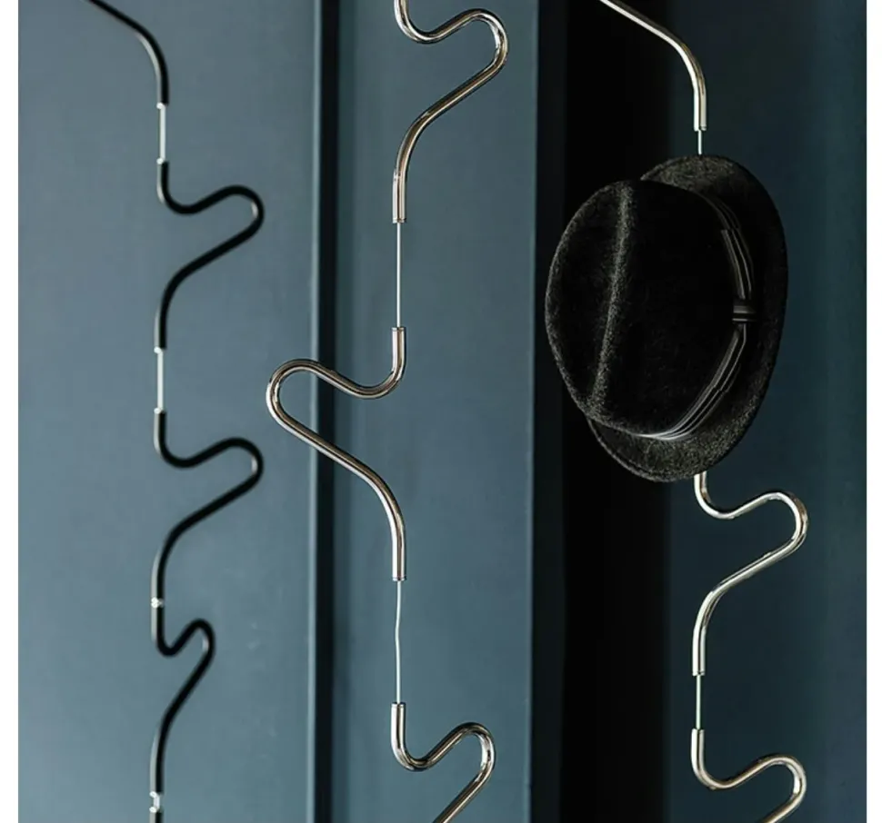 Scopri l'appendiabiti Air di Cattelan Italia a prezzi outlet!