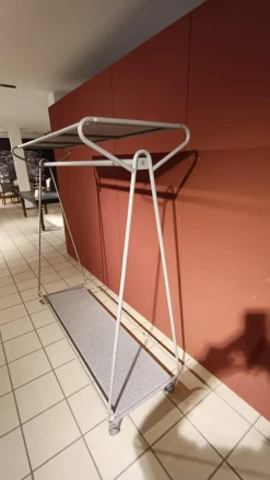 Scopri l'Appendiabiti Artigianale al prezzo scontato! Un design unico per arredare la tua casa.