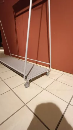 Scopri l'Appendiabiti Artigianale al prezzo scontato! Un design unico per arredare la tua casa.