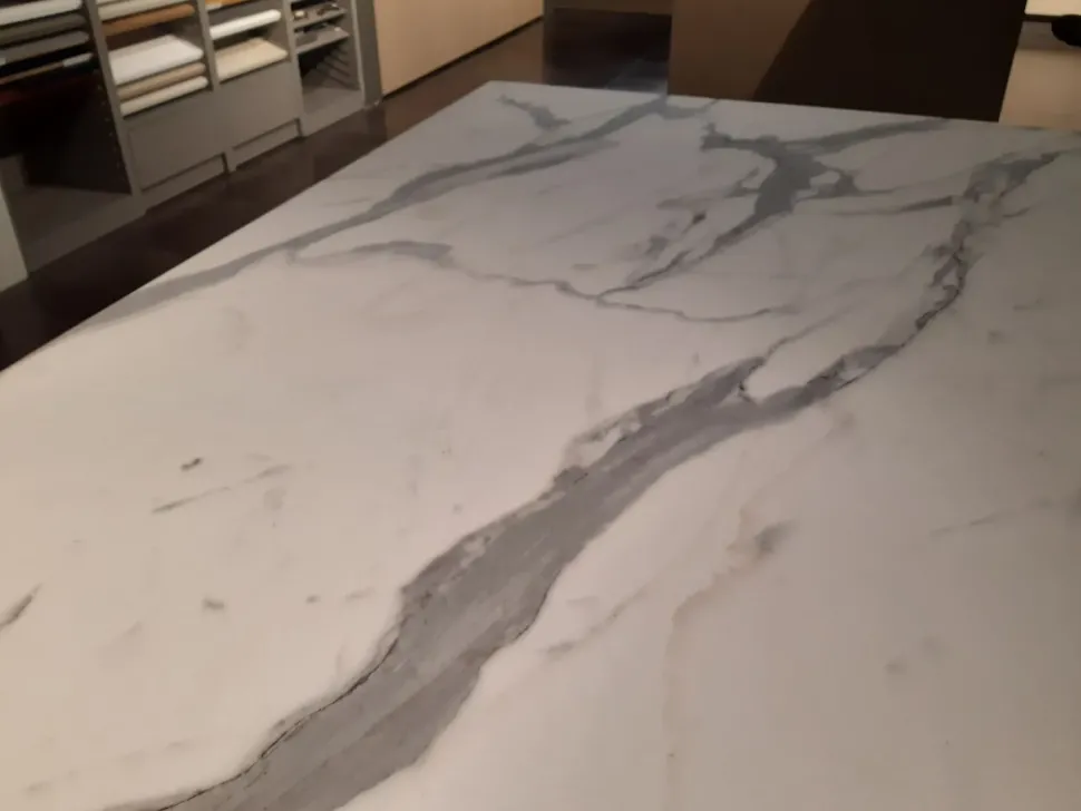 Scopri l'OFFERTA OUTLET -49% sul Tavolo Cross Easyline!