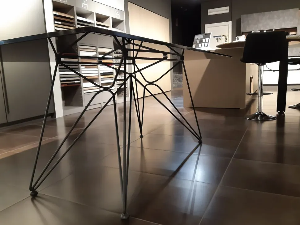 Scopri l'OFFERTA OUTLET -49% sul Tavolo Cross Easyline!