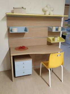 Scrittoio Zg Mobili con boiserie per arredare la tua cameretta a prezzi outlet.