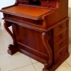 Scrivania d'antiquariato in legno a prezzo Outlet