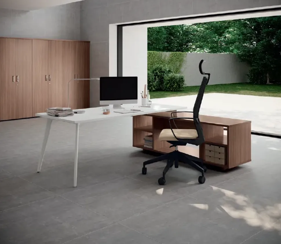 Scrivania direzionale in legno Ufficio completo a marchio Flycom a prezzi outlet