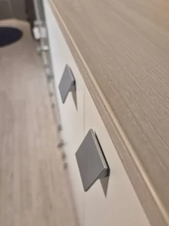 Scrivania direzionale in altro Kronos a marchio Zg mobili a prezzi convenienti