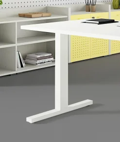 Scrivania direzionale Oxi in legno Las mobili a prezzo scontato