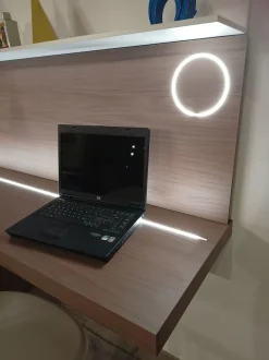 Scrivania modello Seta in laccato opaco ad un prezzo vantaggioso