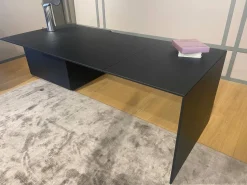 Scrivania operativa C.e.o. cube desk di Poltrona frau: richiedi il prezzo riservato