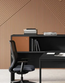 Scrivania operativa modello Postazione operativa sigma con accessori Las mobili in OFFERTA OUTLET