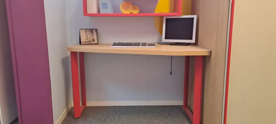 Scrivania operativa Sr35 in altro Moretti compact camerette a prezzo scontato