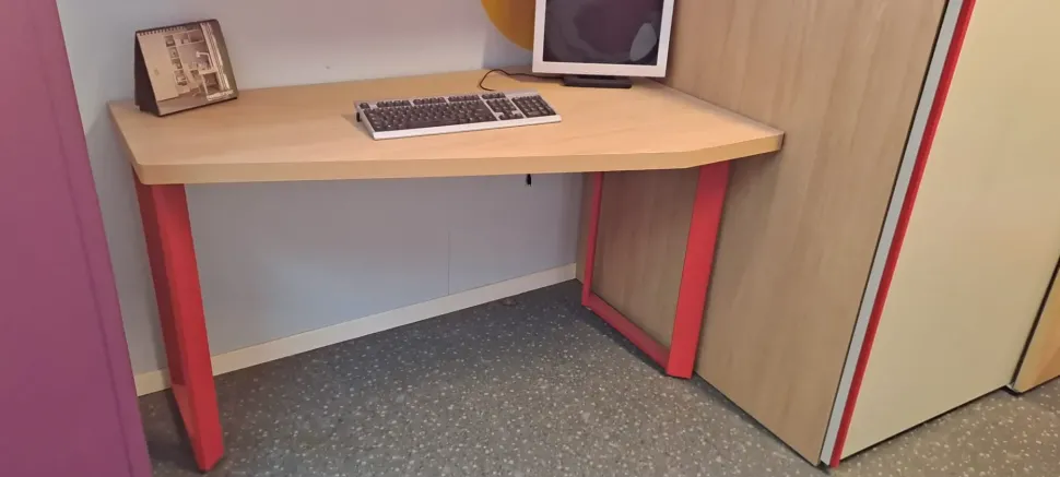 Scrivania operativa Sr35 in altro Moretti compact camerette a prezzo scontato