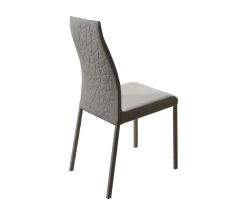 Sedia Blitz plus da soggiorno realizzata in ecopelle scontata del 45%