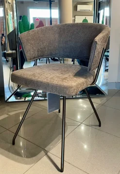 Sedia con braccioli Bahia di Bonaldo a prezzo scontato