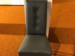 Sedia con schienale alto Vera Fgf a prezzo scontato