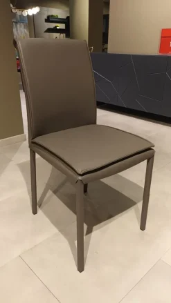 Sedia con schienale alto Set 4 sedie boys di Ozzio in Offerta Outlet