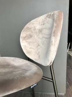 Sedia con schienale medio modello Ines a prezzo riservato