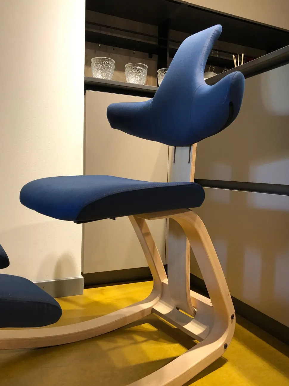 Sedia con schienale medio Thatsit Variér a prezzo Outlet