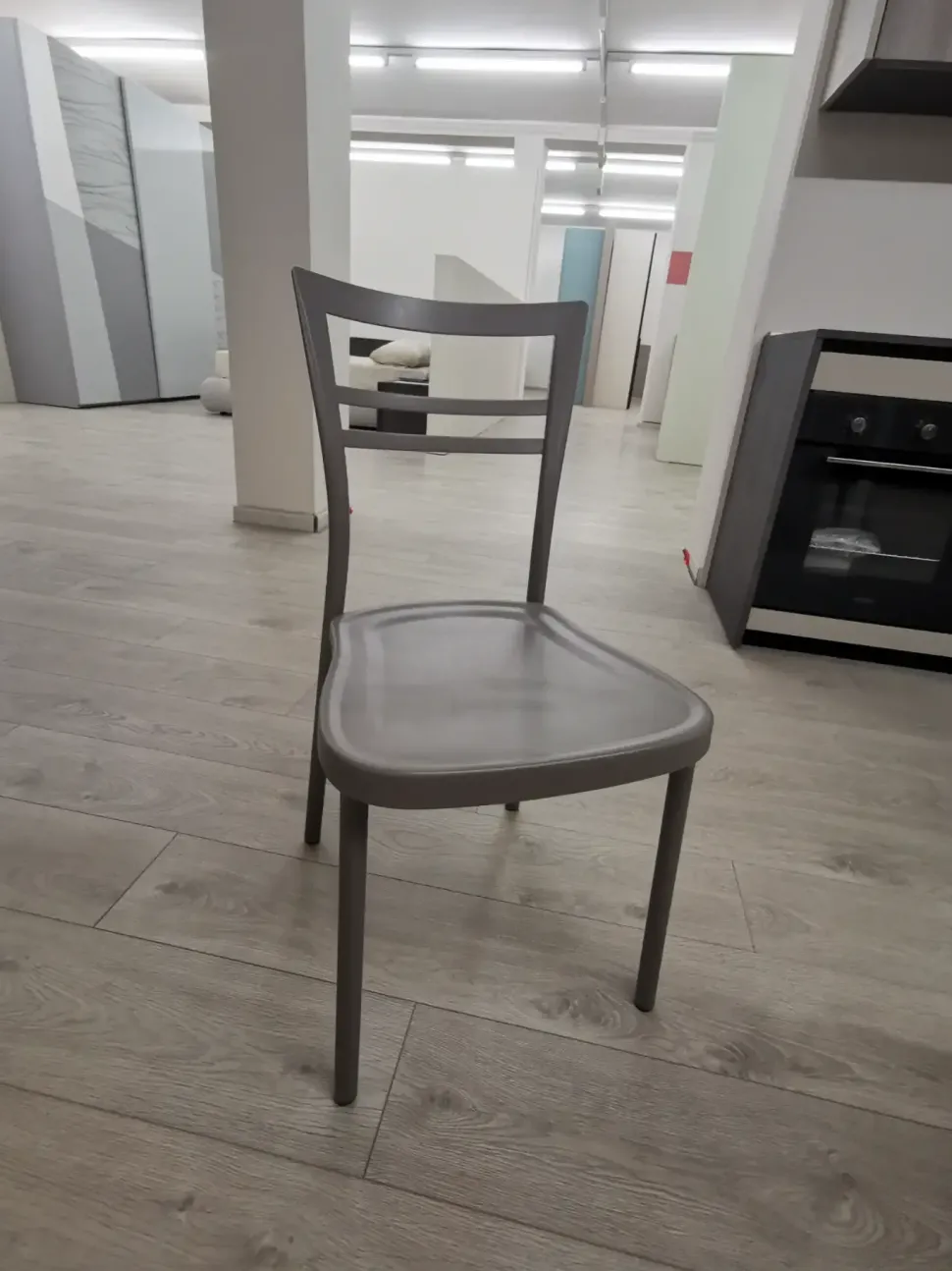 Sedia da cucina realizzata in plastica N?4 sedie mod. go di Connubia