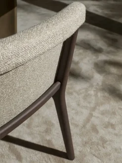 Sedia da soggiorno Janet Molteni & c a prezzo scontato