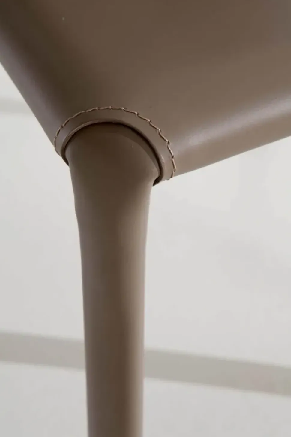 Sedia da soggiorno Lunette Ozzio a prezzo Outlet